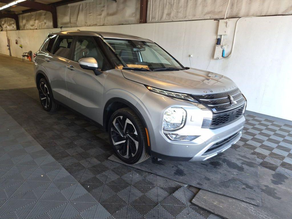 Mitsubishi Outlander 2022