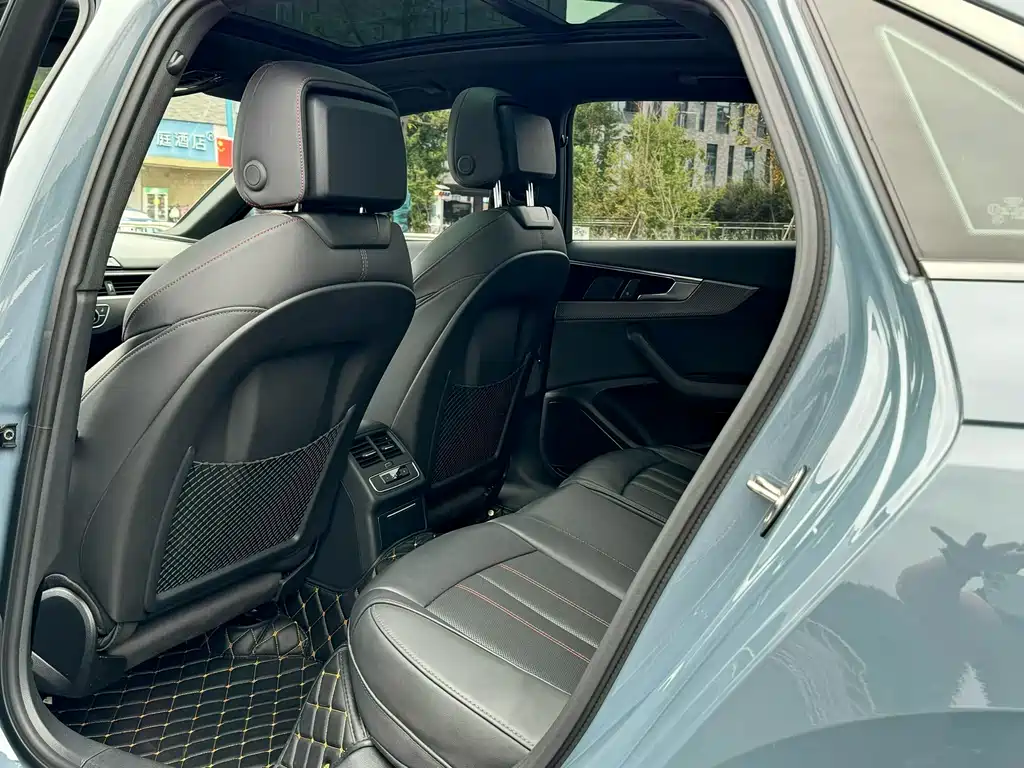 Audi A4 2022