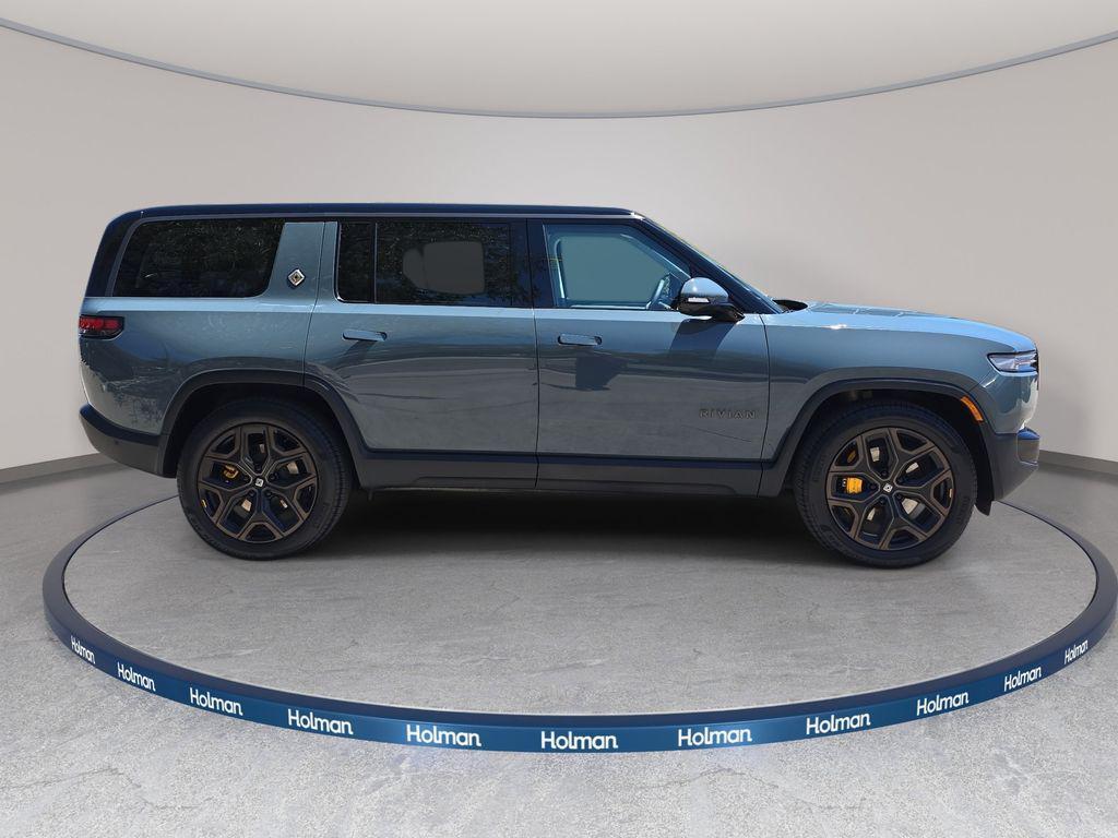 Rivian R1S 2025