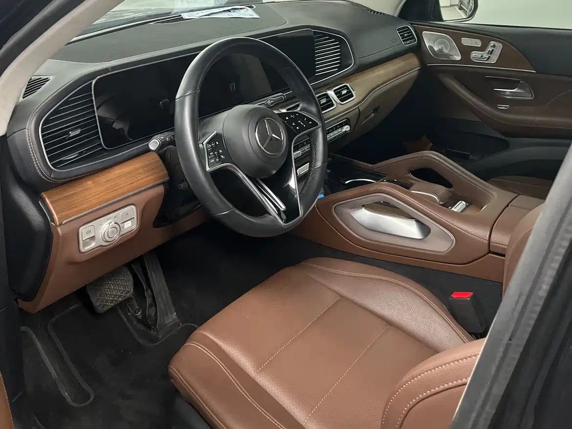 Mercedes-Benz GLE 2025