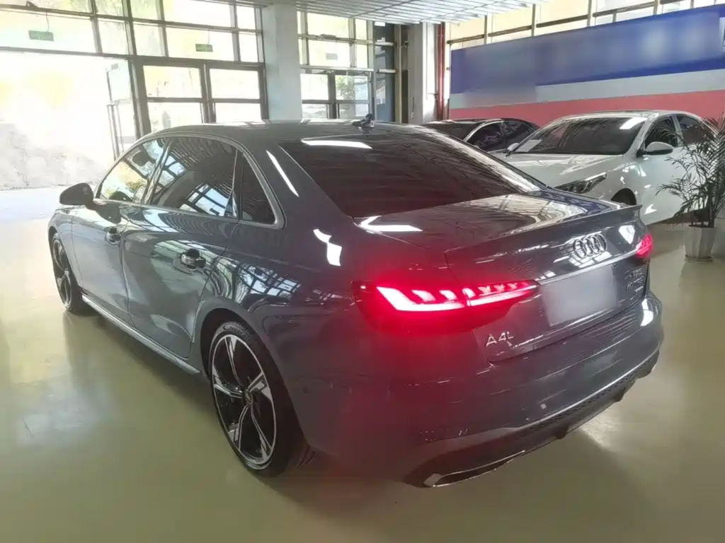 Audi A4 2022
