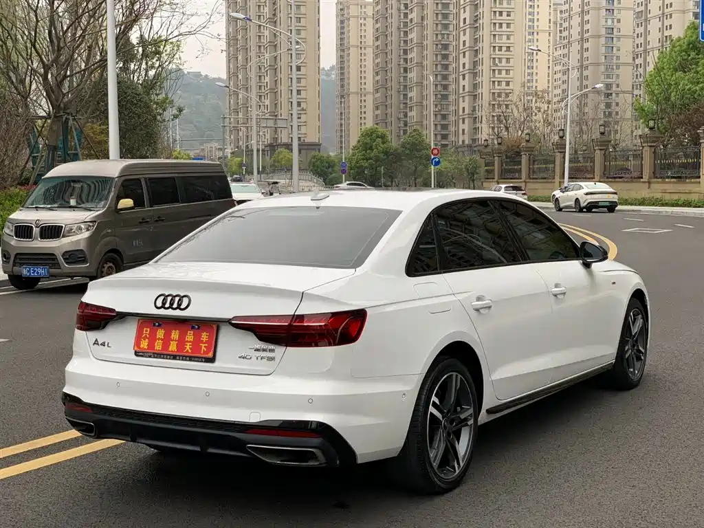Audi A4 2022