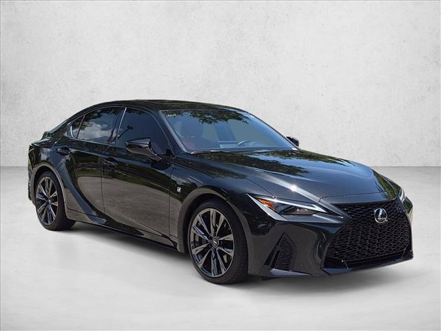 Lexus IS 2025