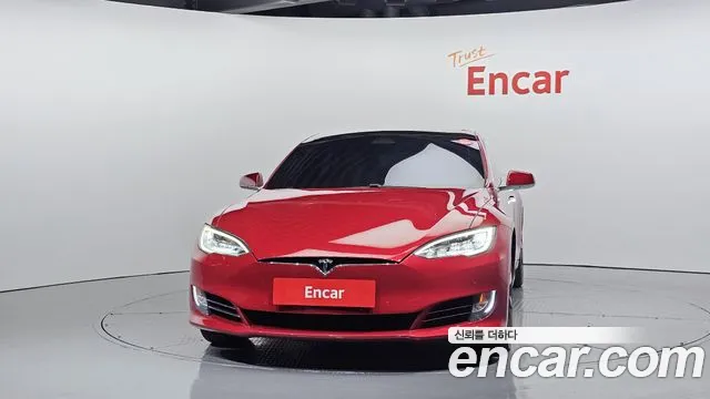 Tesla Model S 2020
