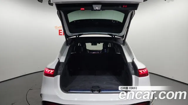 Mercedes-Benz EQS 2023