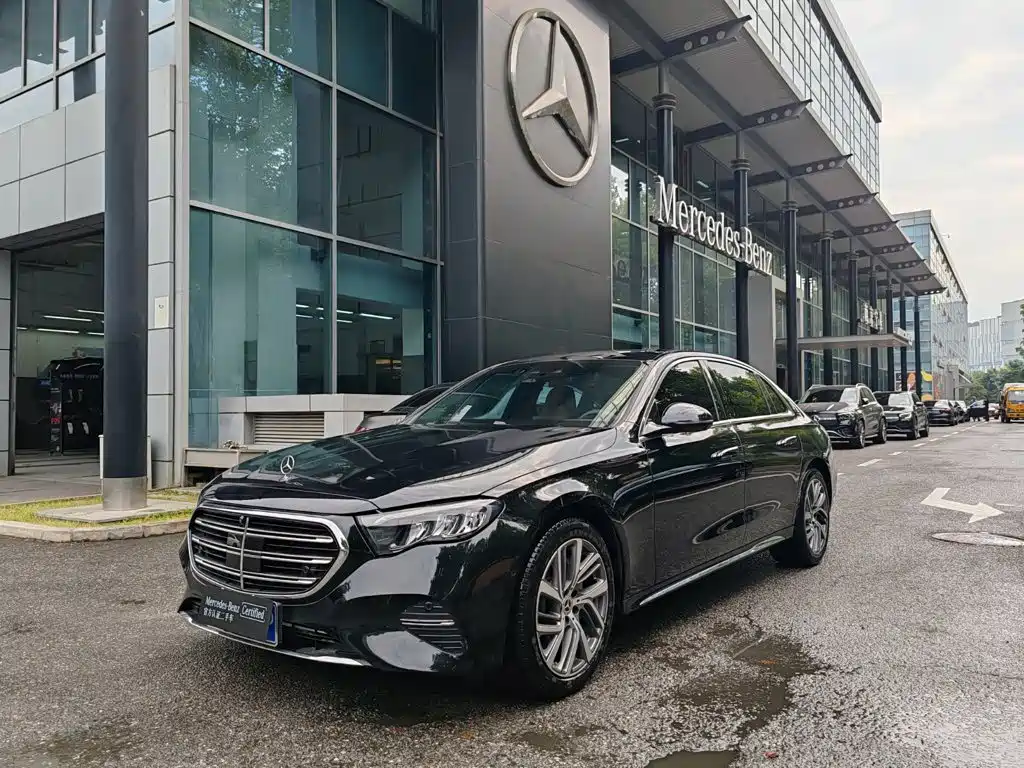 Mercedes-Benz E-Класс 2025