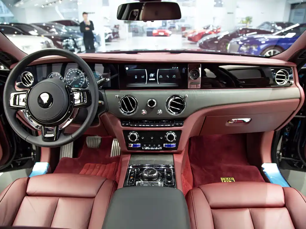 Rolls-Royce Ghost 2024