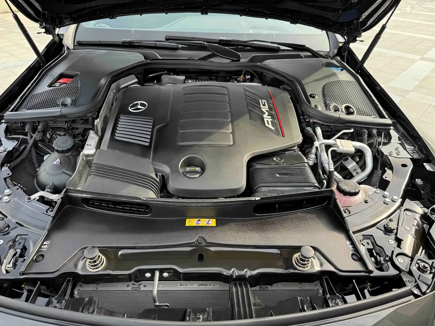 Mercedes-Benz AMG GT 2025