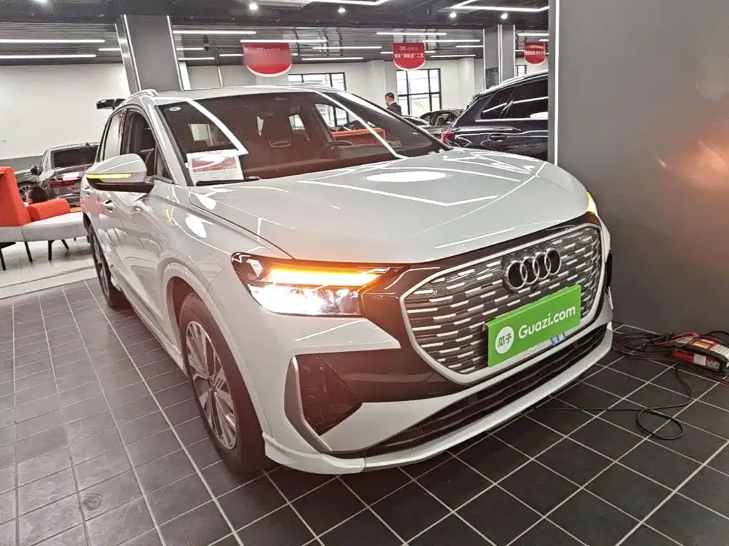 Audi Q4 e-tron 2025