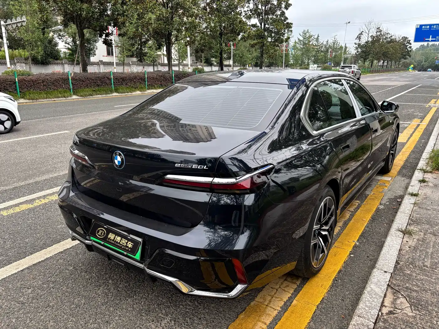 BMW i7 2023