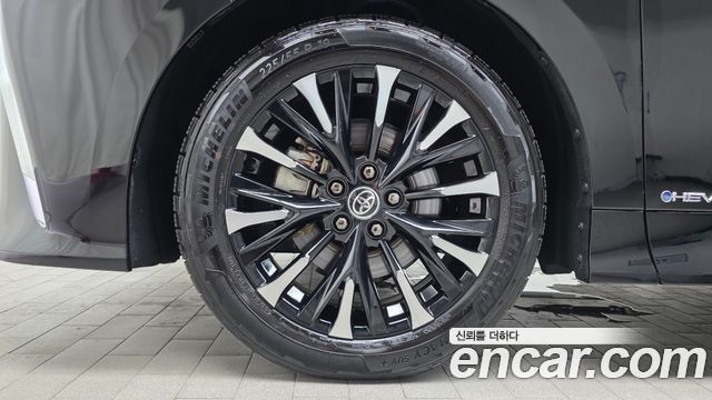 Toyota Alphard 2026