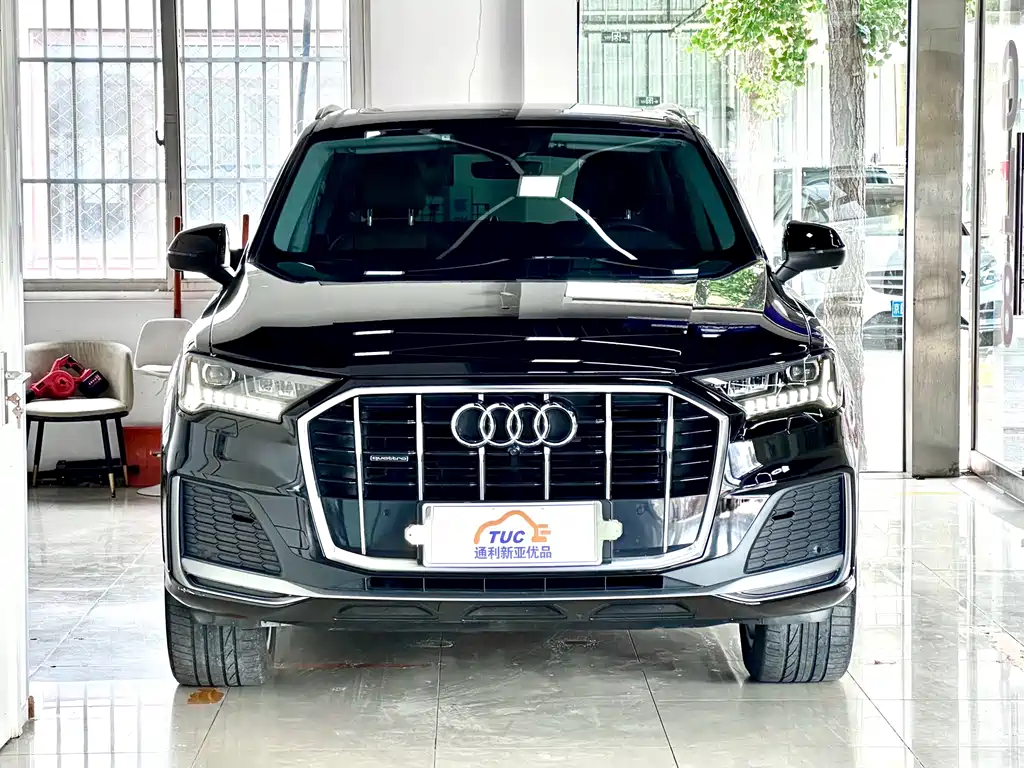 Audi Q7 2021