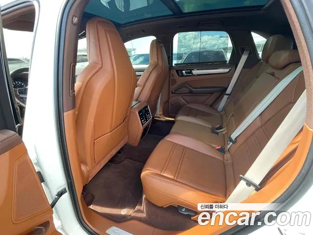 Porsche Cayenne 2022