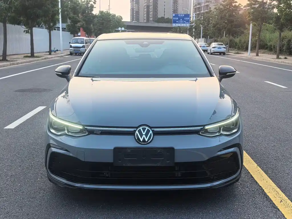 Volkswagen Golf 2022