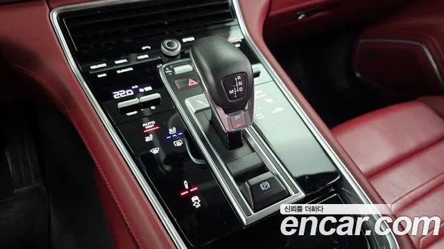 Porsche Panamera 2020