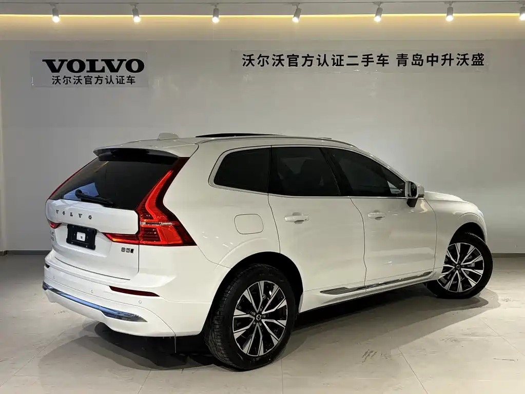 Volvo XC60 2025