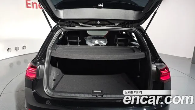 Volkswagen Golf 2024