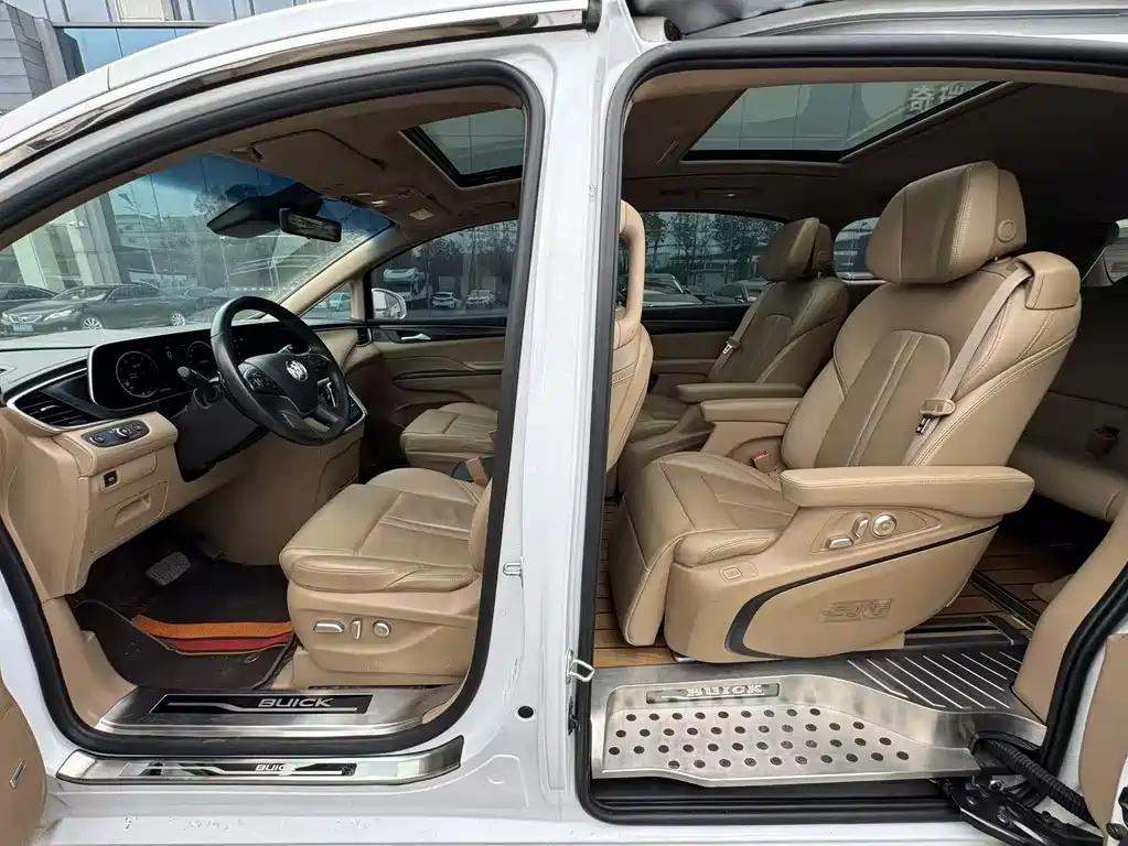 Buick GL8 2021