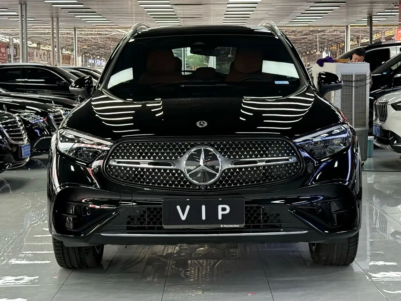 Mercedes-Benz GLC 2025