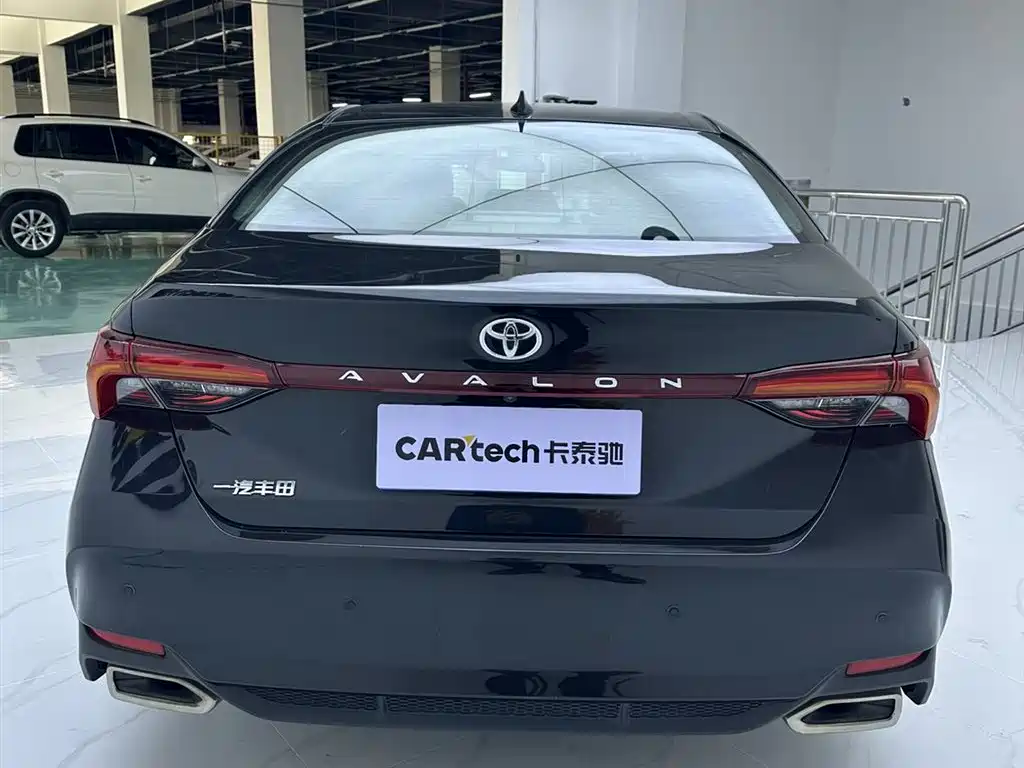 Toyota Avalon 2023