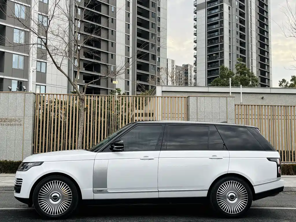 Land Rover Range Rover 2021