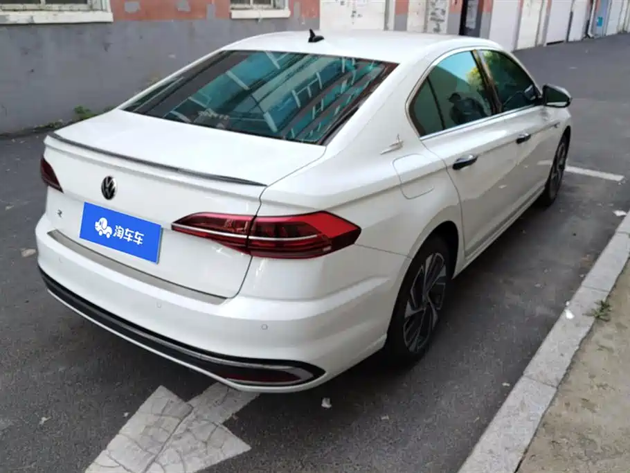 Volkswagen Bora 2023