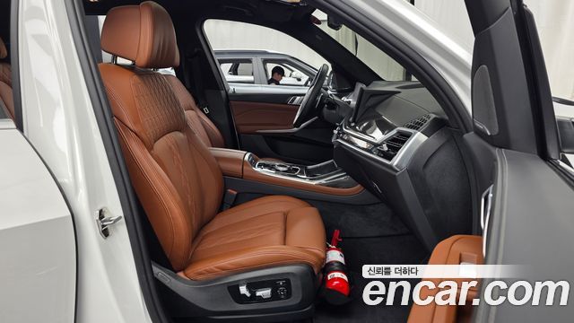 BMW X7 2024