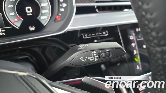 Audi A8 2021