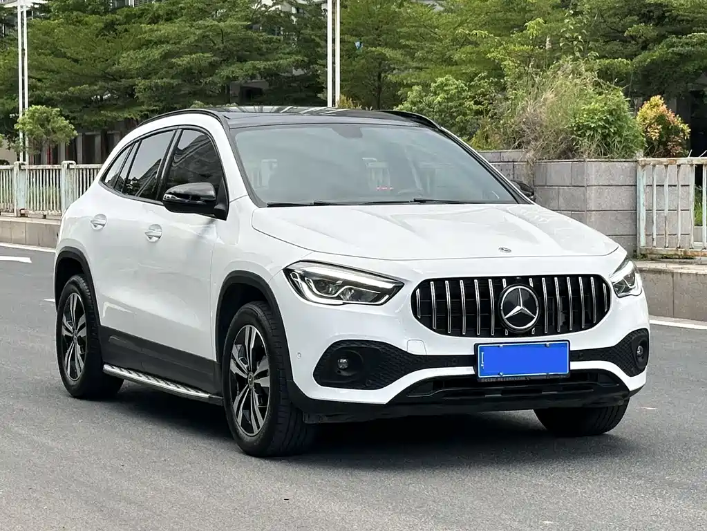 Mercedes-Benz GLA 2021
