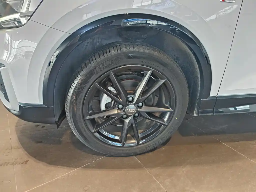 Audi Q2 2021