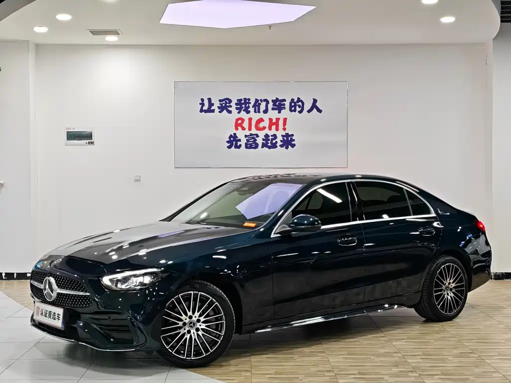 Mercedes-Benz C-Класс 2024