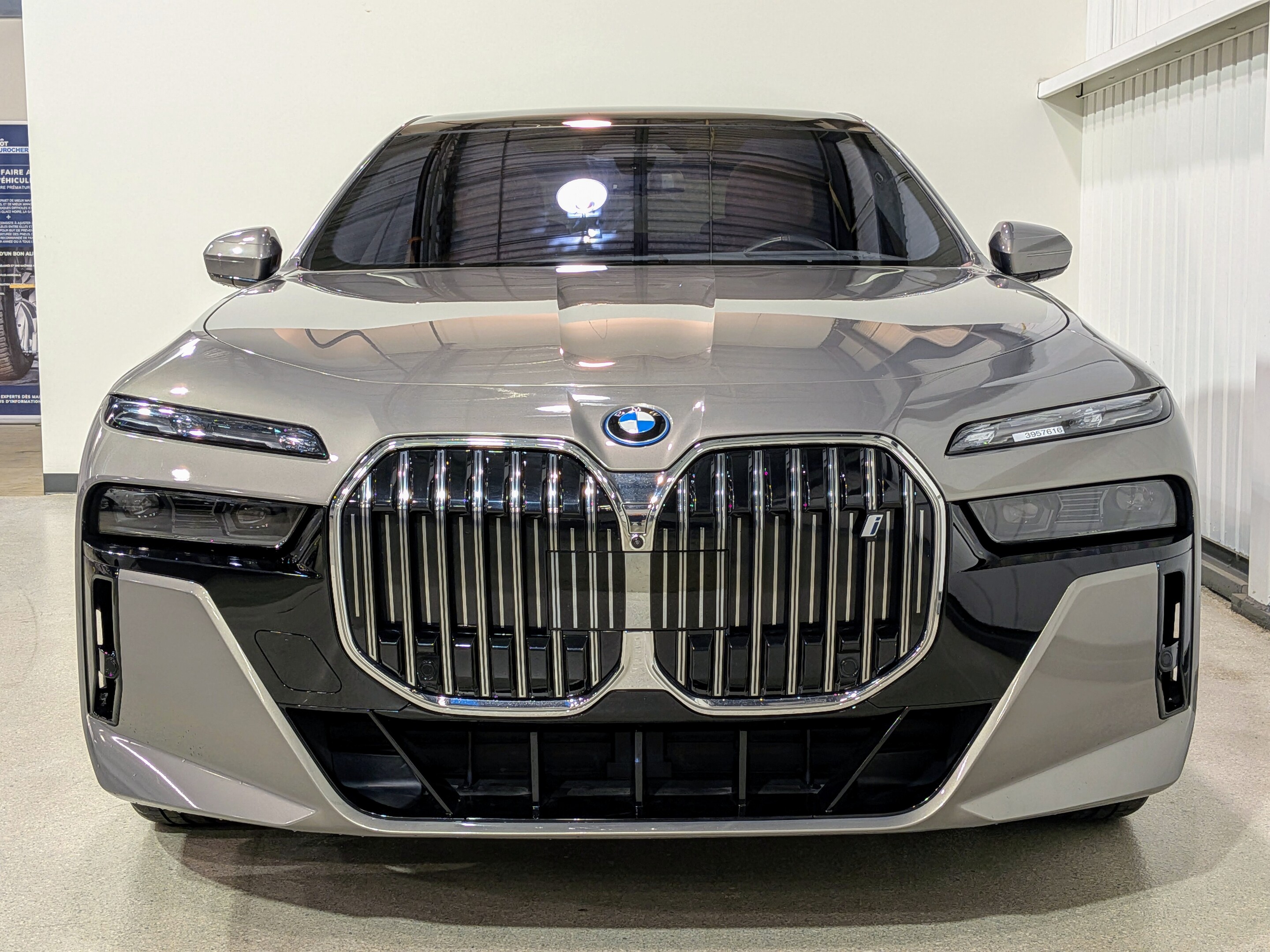 BMW i7 2023