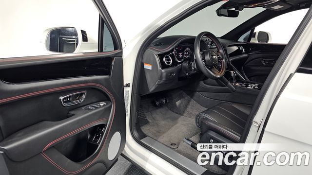 Bentley Bentayga 2024